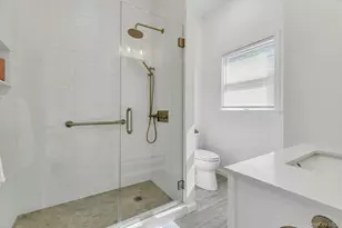 56 S Country Rd, Westhampton, NY 11977 - Photo 18