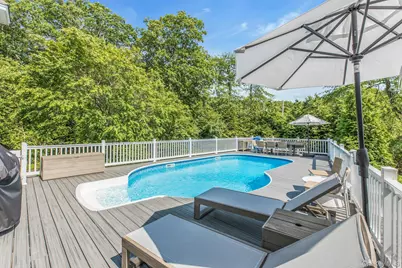 56 S Country Road, Westhampton, NY 11977 - Photo 34