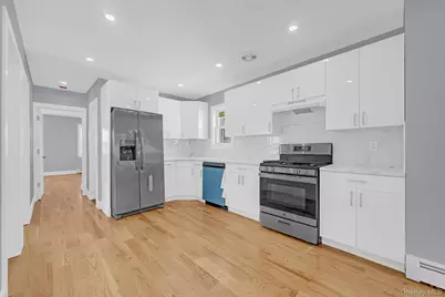 17240 125th Avenue, Jamaica, NY 11434 - Photo 6