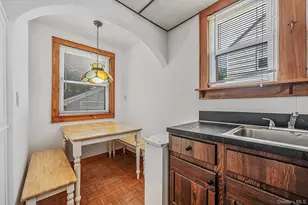 33 Sherman St, Merrick, NY 11566 - Photo 10