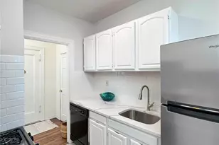 472 Gramatan Ave, Mount Vernon, NY 10552 - Photo 6