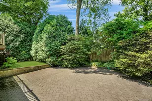 36 Ridge Rd, New Rochelle, NY 10804 - Photo 38