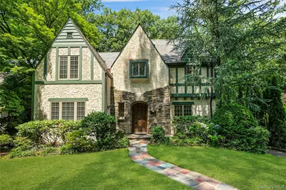36 Ridge Road, New Rochelle, NY 10804 - Photo 1