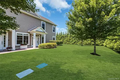 45104 Silver Birch Lane, Plainview, NY 11803 - Photo 6