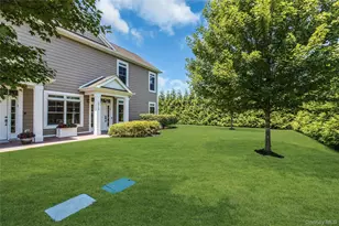45104 Silver Birch Ln, Plainview, NY 11803 - Photo 6