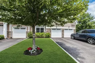 45104 Silver Birch Ln, Plainview, NY 11803 - Photo 40