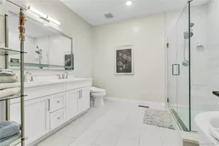 45104 Silver Birch Ln, Plainview, NY 11803 - Photo 18