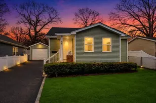86 Eastview Rd, Ronkonkoma, NY 11779 - Photo 2