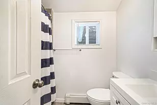 86 Eastview Rd, Ronkonkoma, NY 11779 - Photo 12
