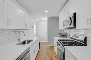 86 Eastview Rd, Ronkonkoma, NY 11779 - Photo 6