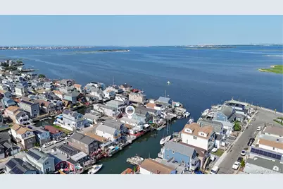 39 W 11th Road, Far Rockaway, NY 11693 - Photo 24