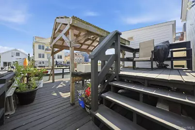 39 W 11th Road, Far Rockaway, NY 11693 - Photo 14