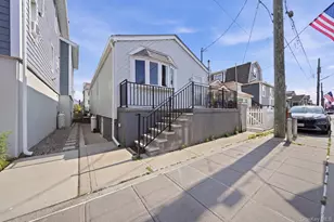 39 W 11th Rd, Broad Channel, NY 11693 - Photo 2