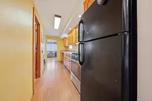 39 W 11th Rd, Broad Channel, NY 11693 - Photo 8