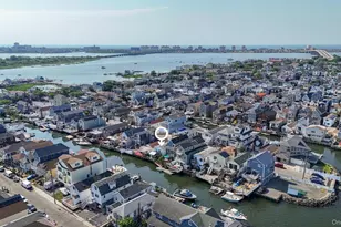 39 W 11th Rd, Broad Channel, NY 11693 - Photo 22