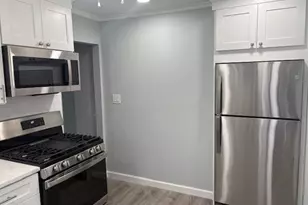 842 N Wellwood Ave, Lindenhurst, NY 11757 - Photo 2