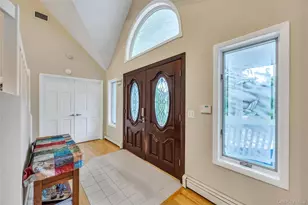 275 S Gillette Ave, Bayport, NY 11705 - Photo 8
