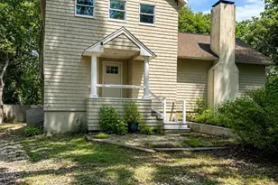 203 Head of Pond Rd, Water Mill, NY 11976 - Photo 2