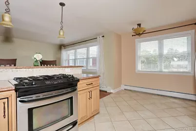 231 N Middletown Road #H, Pearl River, NY 10965 - Photo 4
