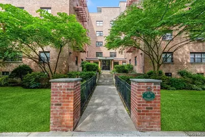 60 White Oak St Street #5D, New Rochelle, NY 10801 - Photo 1