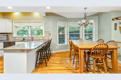 6 Cedar Drive, Stony Brook, NY 11790 - Photo 18