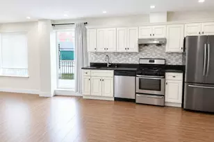 32-15 Leavitt St, Flushing, NY 11354 - Photo 2