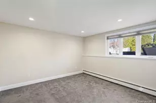30 Deborah Rd, Syosset, NY 11791 - Photo 4