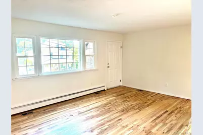 59 Weeks Avenue, Oyster Bay, NY 11771 - Photo 4