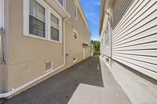 4523 Monticello Ave, Bronx, NY 10466 - Photo 4