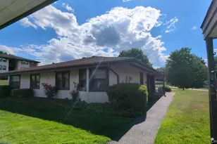 5 Devon Ct, Yorktown Heights, NY 10598 - Photo 10