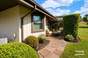 5 Devon Ct, Yorktown Heights, NY 10598 - Photo 2