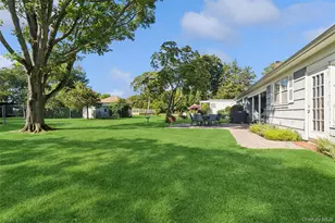 270 Opechee Ave, Southold, NY 11971 - Photo 10