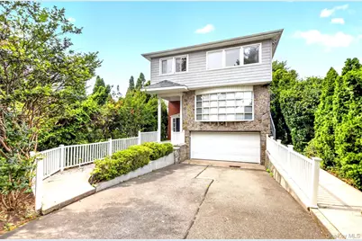 149-37 Powells Cove Boulevard, Whitestone, NY 11357 - Photo 2