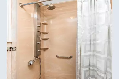 4004 Rombouts Avenue, Bronx, NY 10466 - Photo 14