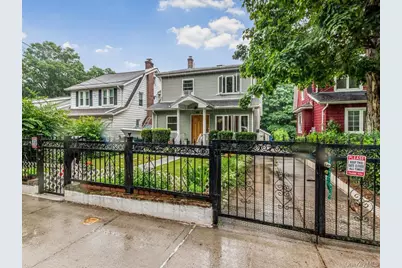 4004 Rombouts Avenue, Bronx, NY 10466 - Photo 1