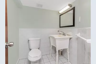 4004 Rombouts Avenue, Bronx, NY 10466 - Photo 38