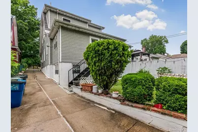 4004 Rombouts Avenue, Bronx, NY 10466 - Photo 36