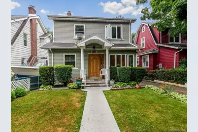4004 Rombouts Avenue, Bronx, NY 10466 - Photo 2