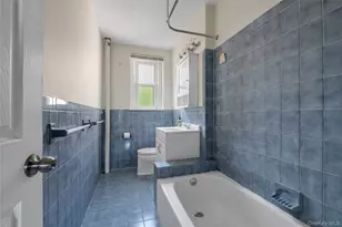 15 Gaynor Ave, Manhasset, NY 11030 - Photo 8