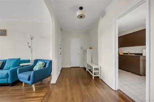 15 Gaynor Ave, Manhasset, NY 11030 - Photo 2