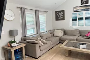 38 Vernon Ave, Mastic, NY 11950 - Photo 4