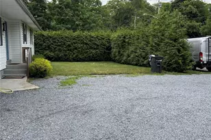 38 Vernon Ave, Mastic, NY 11950 - Photo 18