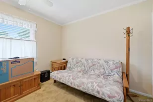 32 Jackson St, Riverhead, NY 11901 - Photo 16
