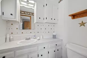 32 Jackson St, Riverhead, NY 11901 - Photo 22