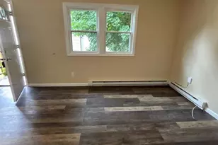 1121 Woodcrest Ave, Riverhead, NY 11901 - Photo 6