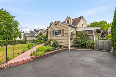 223 Croydon Road, Yonkers, NY 10710 - Photo 2