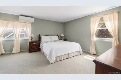 223 Croydon Road, Yonkers, NY 10710 - Photo 18