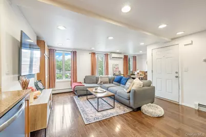 2105 33rd Avenue, Astoria, NY 11106 - Photo 4