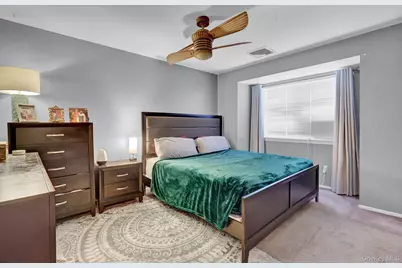 6 Beech Street, Central Islip, NY 11722 - Photo 22