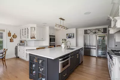 280 Bay Drive, Massapequa, NY 11758 - Photo 4